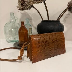 Vintage leather shoulder bag